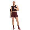 Hoka Skyglide Short Trainingsshorts (Damen) an einem Model