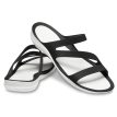 Crocs Women's Swiftwater Sandal (dame) set bagfra og forfra.