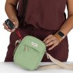 ekstra detaljer på Arcane Small Crossbody skuldertaske (unisex)