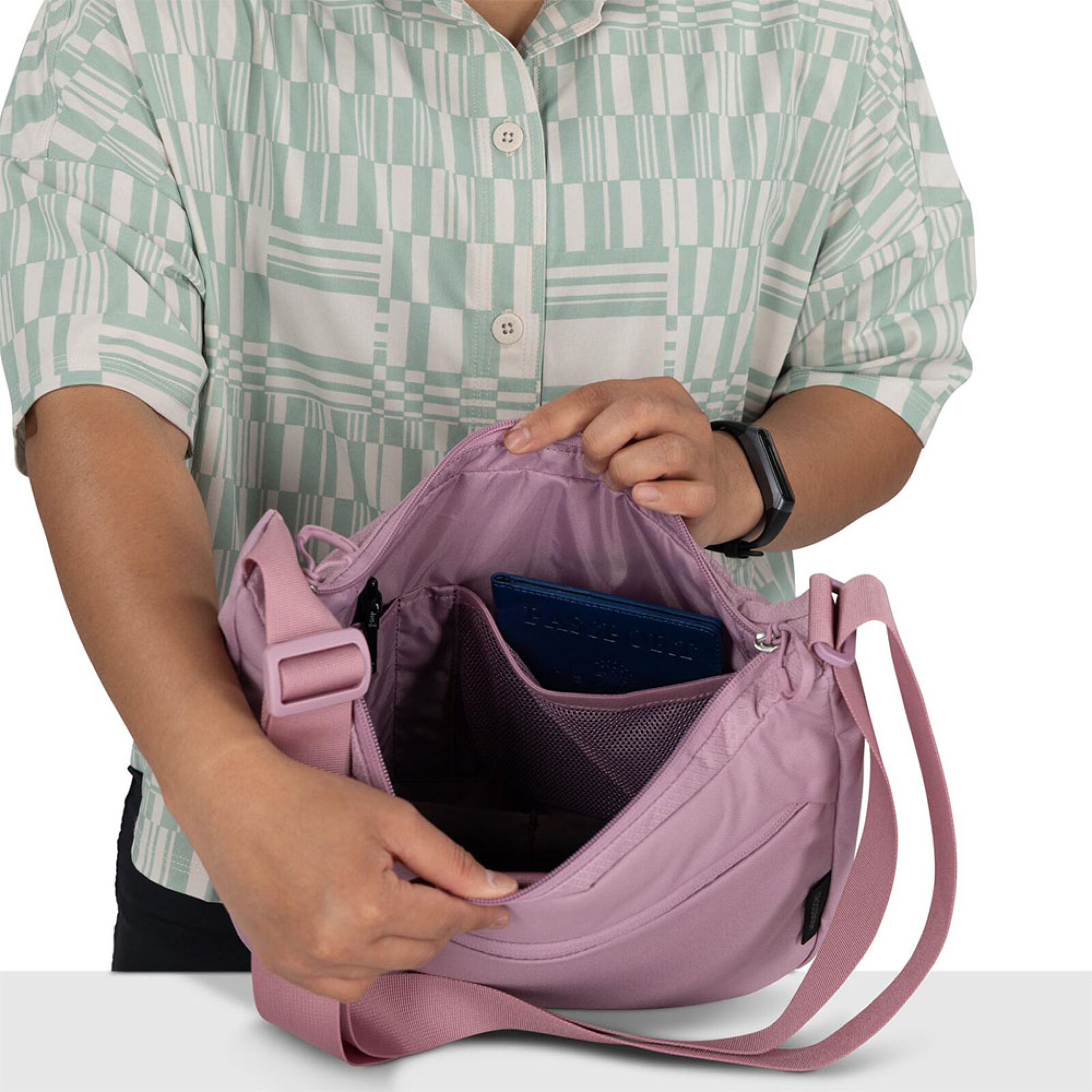 Osprey Daylite Crossbody Pouch (unisex) i iris pink