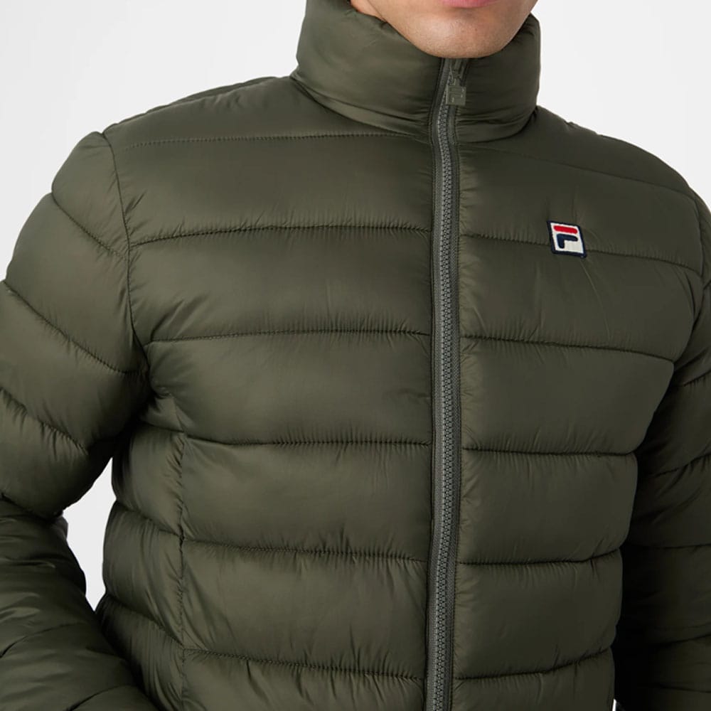 detaljer af en Fila Milano regular thin puffer jakke (herre)