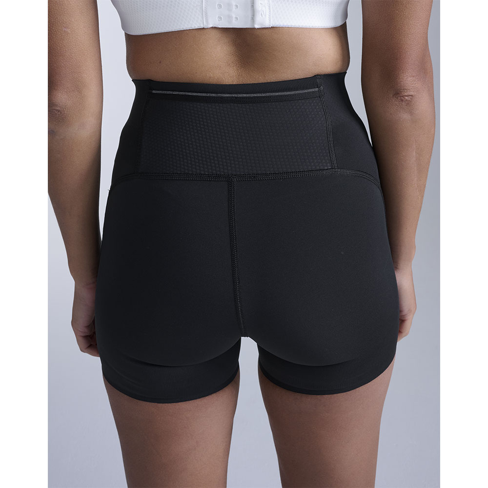 2XU Aero Mesh Hi-Rise Compression 4 inch Shorts (dame) sort