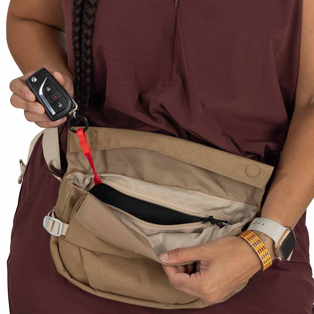 praktiske funktioner på en Arcane Hip Bag hoftetaske (unisex)