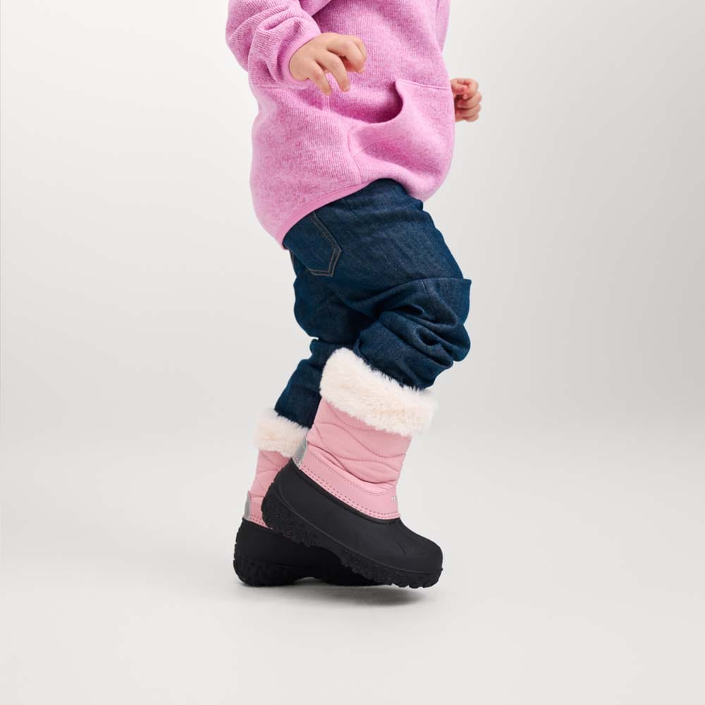 Reima Winter boots Muhvari vinterstøvler (børn) på en model
