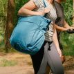 Osprey Poco™ Changing Tote skiftetaske (unisex) på en model