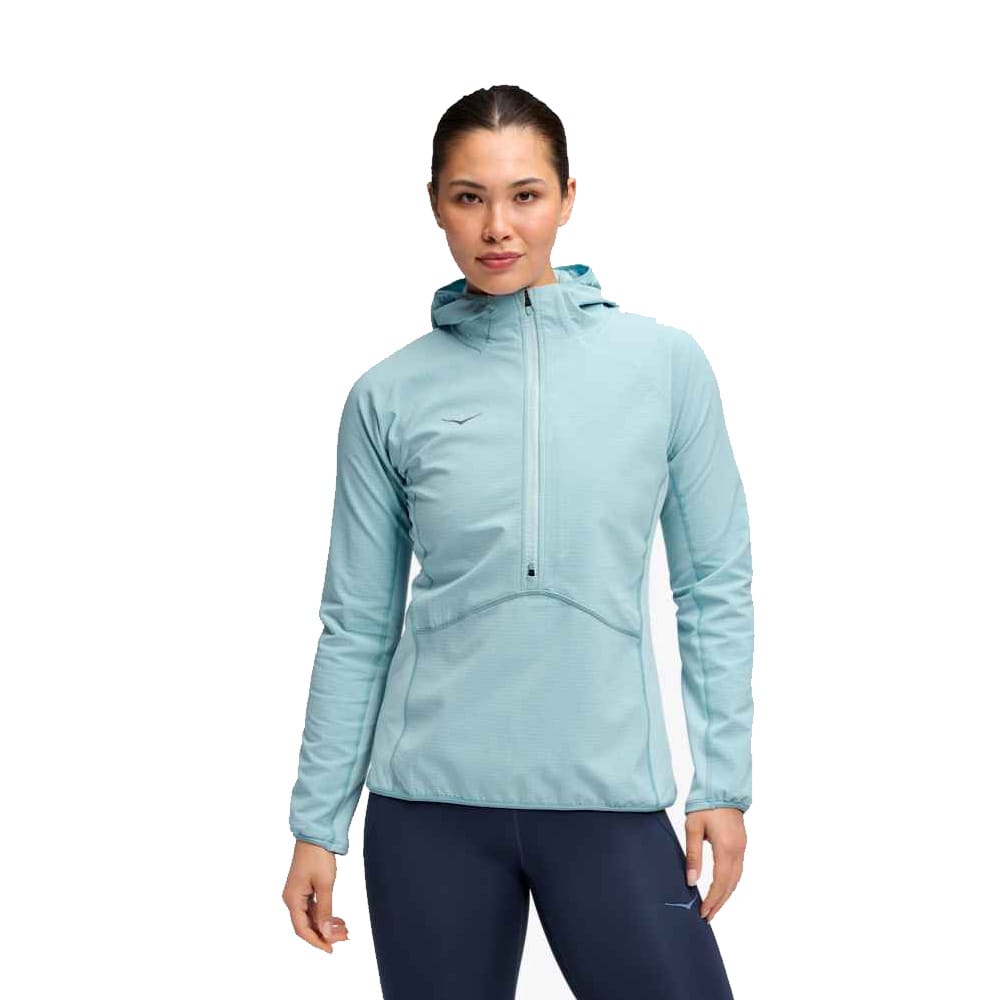 Hoka Skyglow Half-Zip træningstrøje (dame) på en model