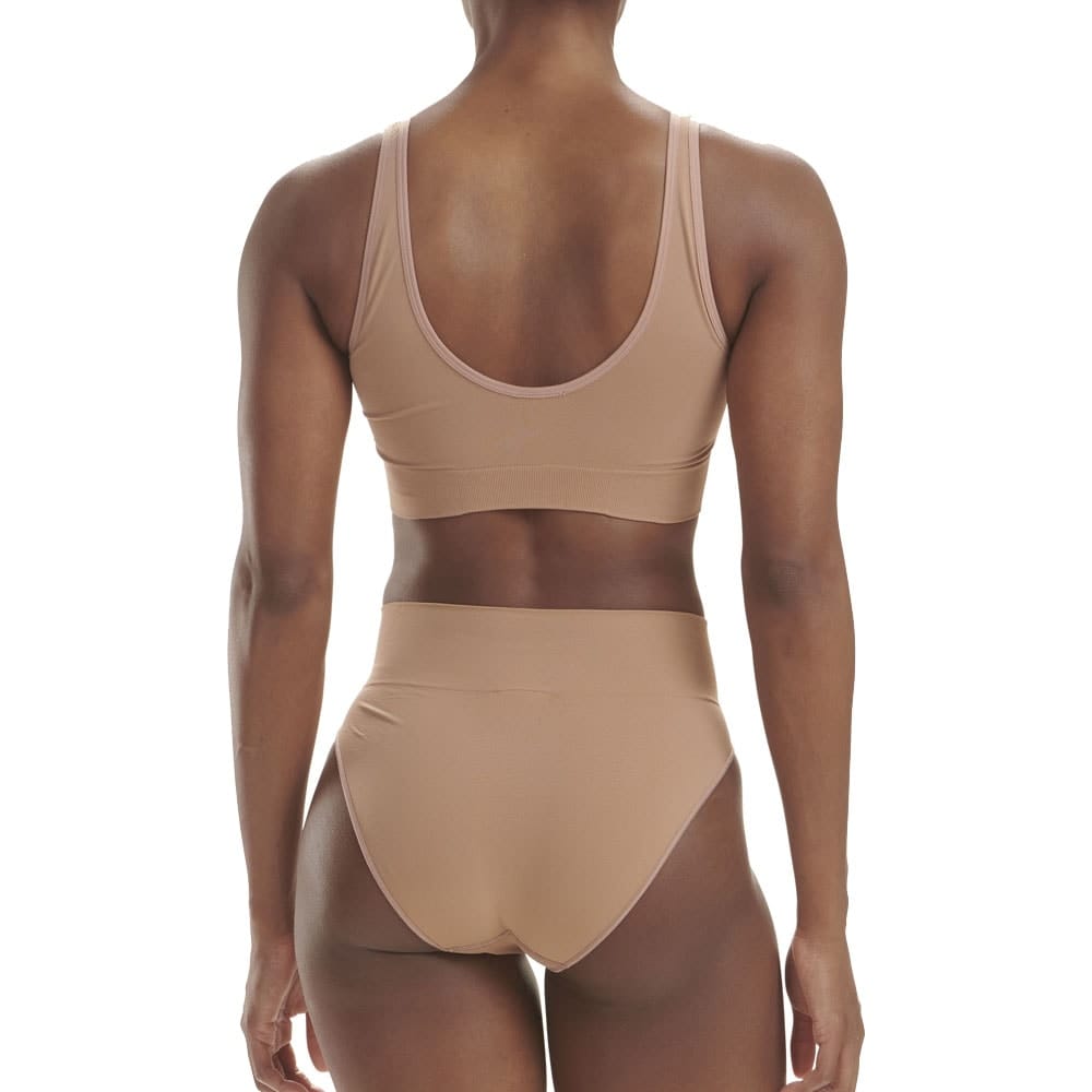 Bagside af Adidas Scoop Lounge Seamless Bra sports-bh (dame) på en model