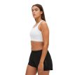 Röhnisch Bounce Shorts (dame) set på skrå fra siden.