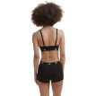 Bagside af en vattereret og behagelig Adidas Padded Bralette BH (dame) på en model