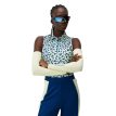 En flot og praktisk J.Lindeberg Dena Print Sleeveless Top (dame) på en model