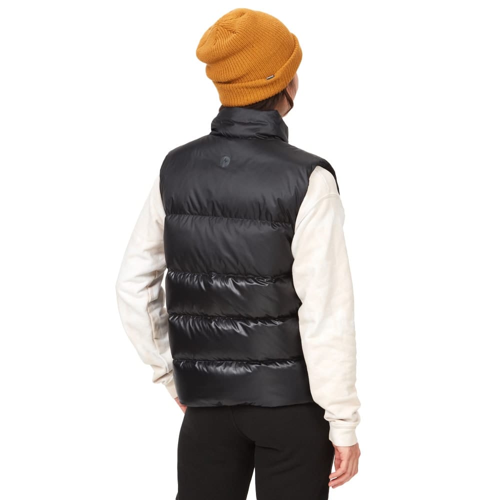 Marmot Guides Down Vest dunvest (dame) på en model, der vender ryggen mod kameraet