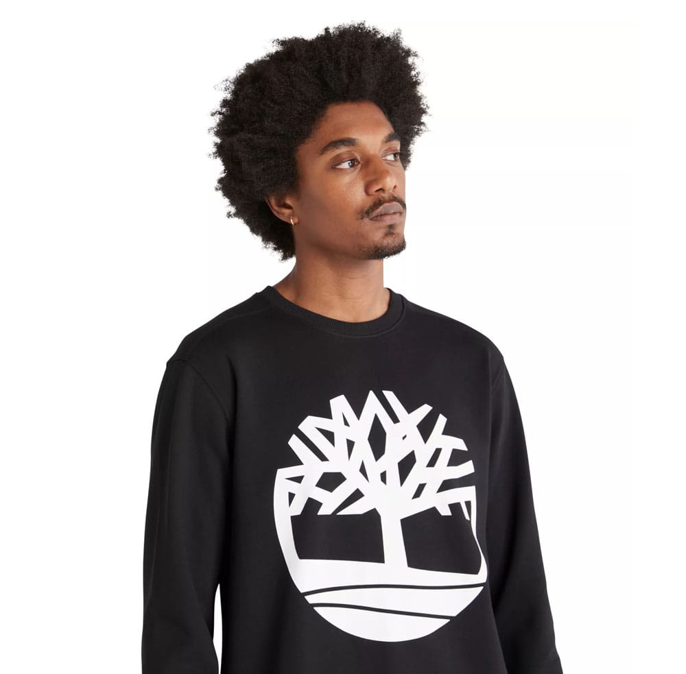 Tree Logo Crew på model