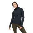 Röhnisch Free Motion Half Zip på en model set forfra