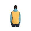 Bagsiden af den behagelige Timberland Outdoor Archive Vest fleecevest (herre), båret af en model