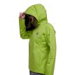 WOMEN'S STORMLINE STRETCH RAIN SHELL fra siden med hætte på model