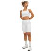 Kay Bike Tights på model forfra i farven white