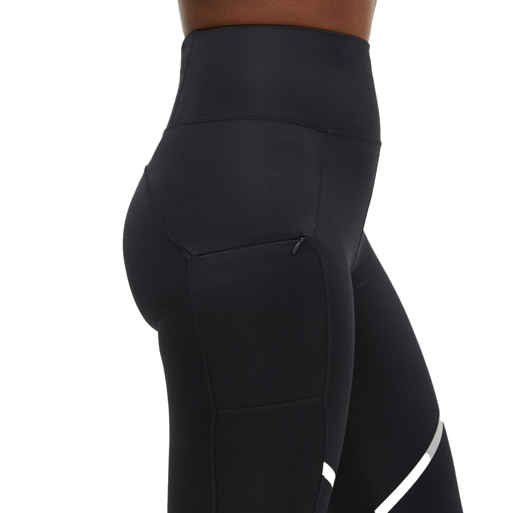 Nærbillede af numsen i Röhnisch Shape Skyla Tights (dame)