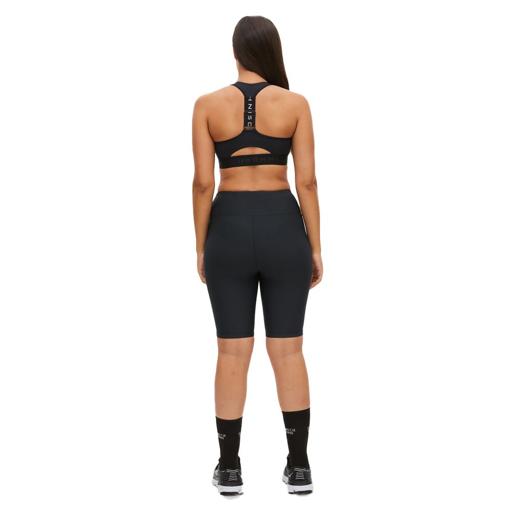 Kay Bike Tights i farven black/black bagfra på model