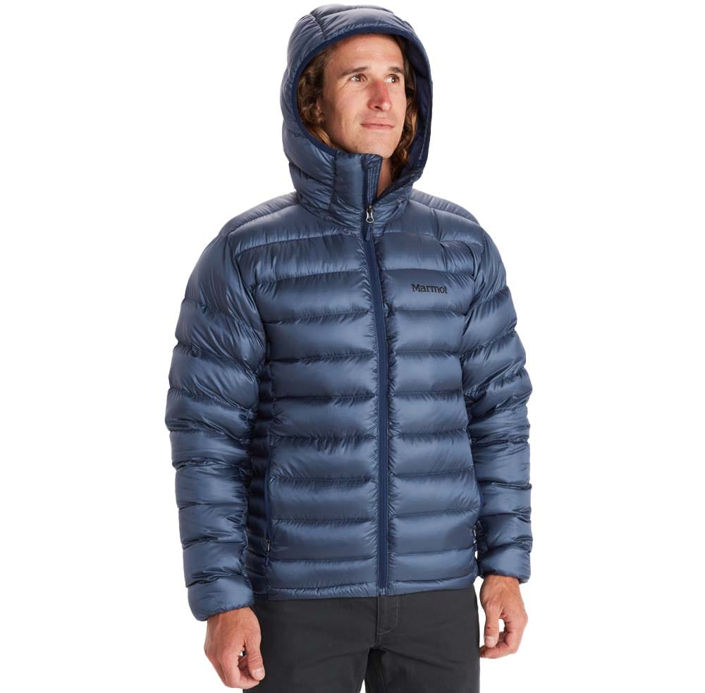 Marmot Hype Down Hoody dunjakke (herre) med oppe hætte på model