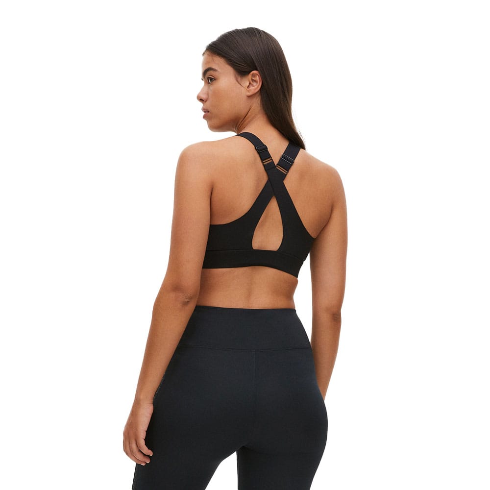 Röhnisch Zip Up Sportsbra (dame) bagfra på model.