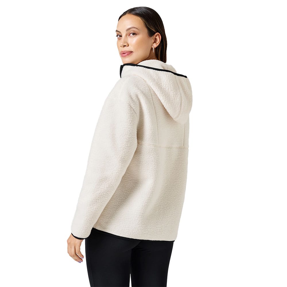 Bagside af Casall Pile Jacket fleecejakke (dame) på en model