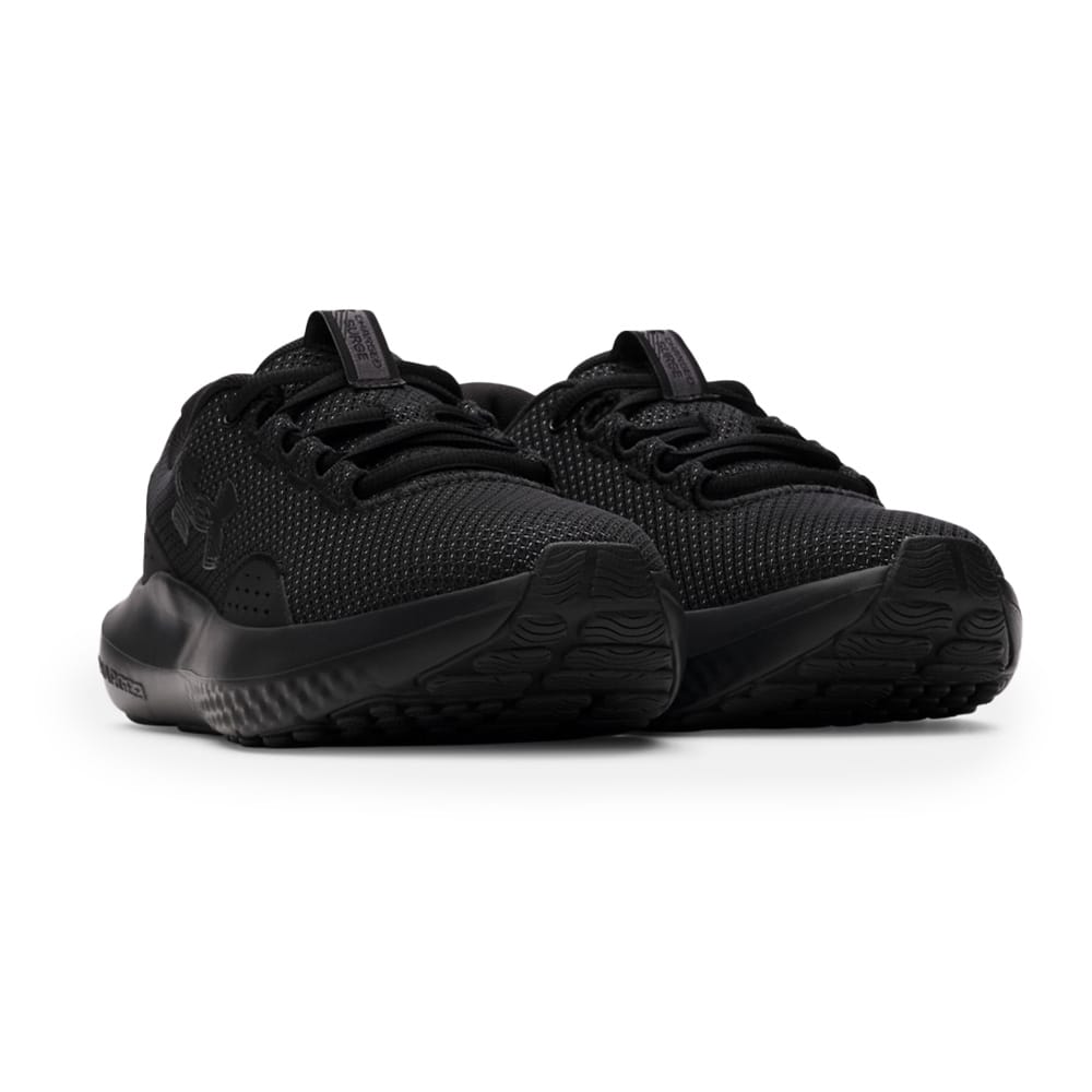 et par Under Armour UA Charged Surge 4 løbesko (dame)