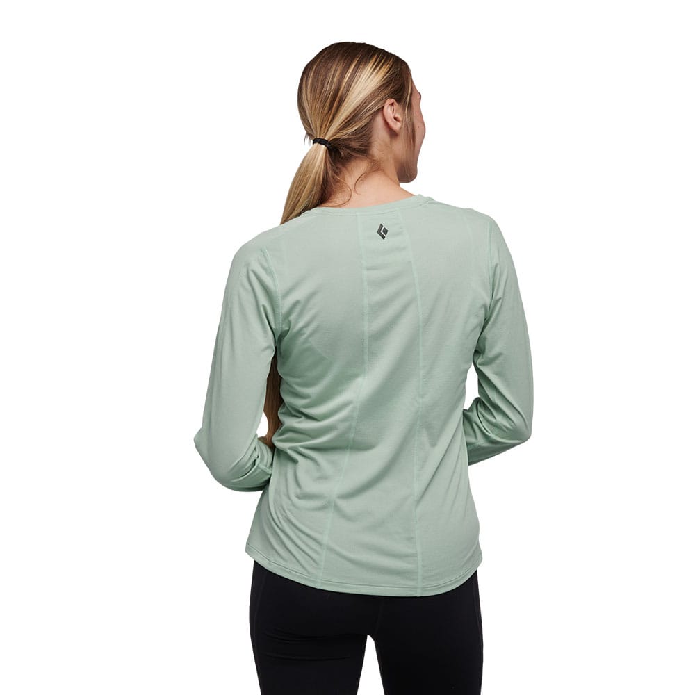 Bagsiden af Black Diamond Lightwire LS Tech Tee i foam green
