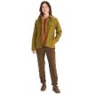 Kvinde iført Ridgefield Heavyweight Sherpa fra Marmot, flot vinterskjorte.