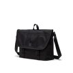 Herschel Cove Messenger skuldertaske 22,5 L (unisex) set skråt forfra