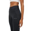 Röhnisch Flattering High Waist Pants (naiset) vinosti edestä.