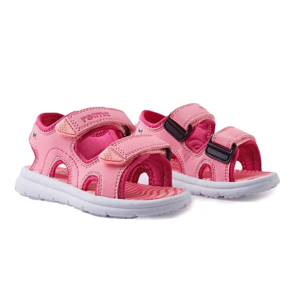 Pari tyylikkäitä, vedenkestäviä Reima Sandals Bungee kesäsandaalit (lapset)