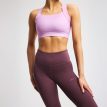 malli kantaa Röhnisch Kay Sports Bra urheilurintaliivejä (naiset)