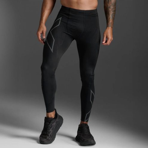 2XU Light Speed Compression Tights treenilegginssit (miehet) miesmallin yllä