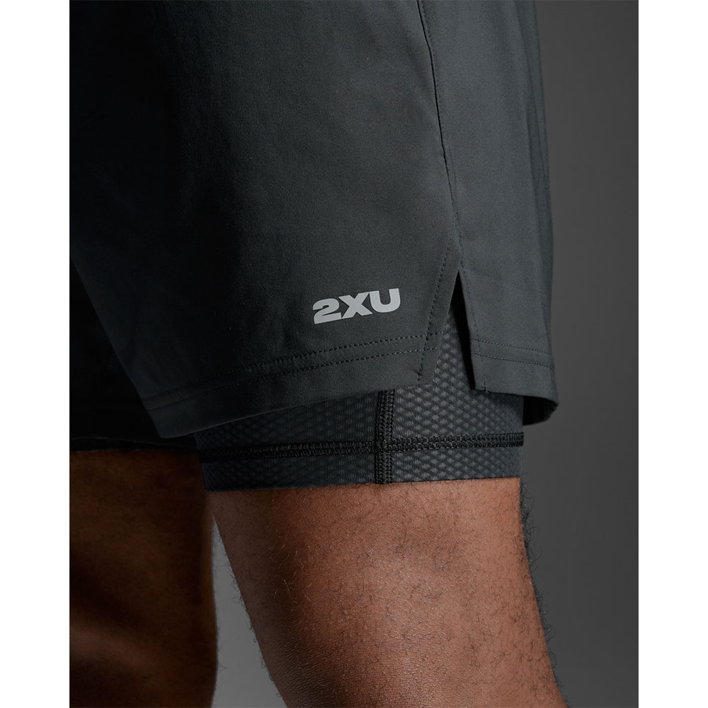 2XU Aero Mesh 2-in-1 5 inch Shorts (miehet) musta
