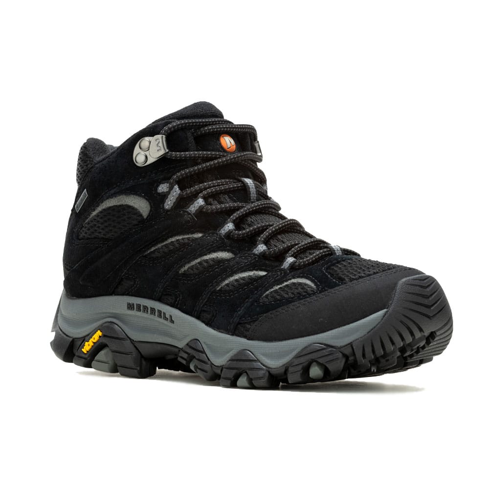 Merrell Moab 3 Mid GORE-TEX (naiset) viistosti edestä.