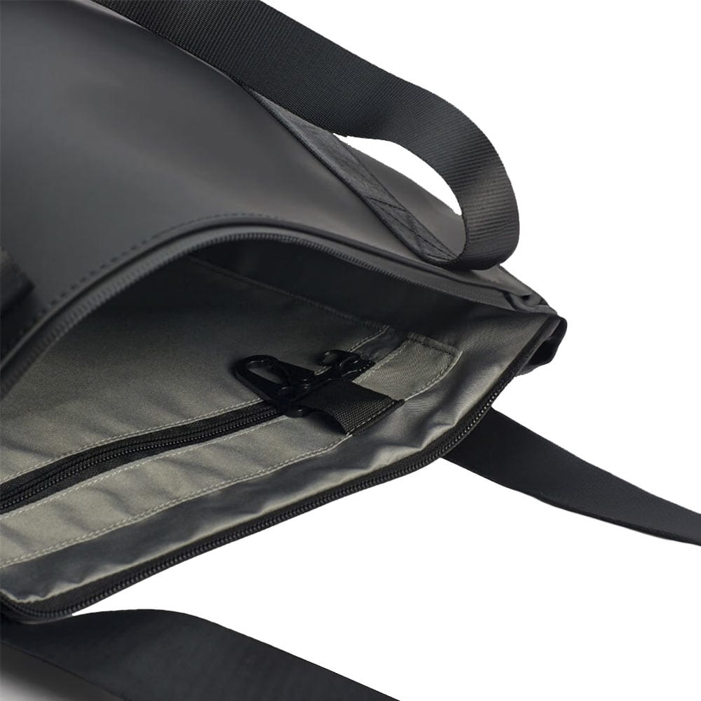 Tretorn Wing Big Tote laukku sisältä