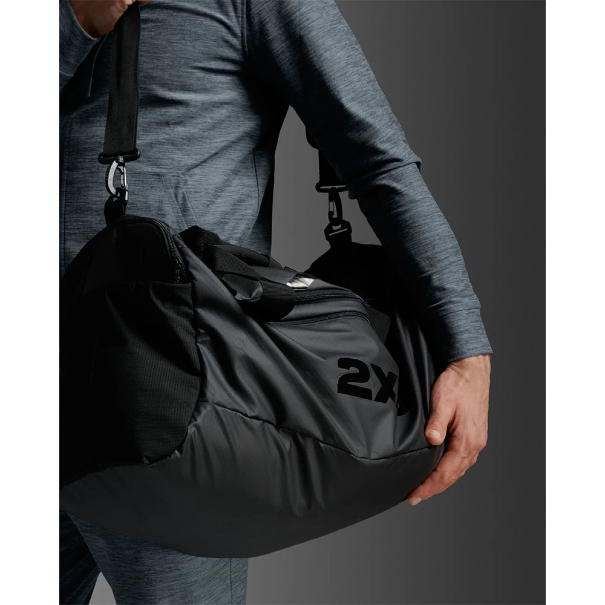 2XU Gym Bag 60L treenilaukku (unisex)