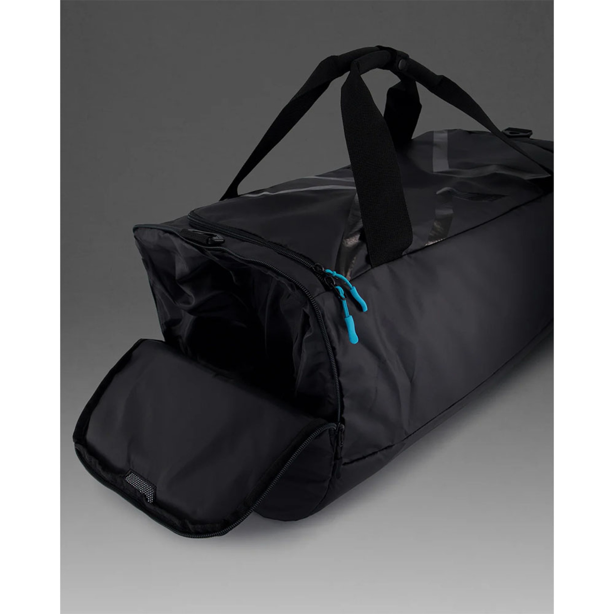 2XU Gym Bag 60L treenilaukku (unisex)