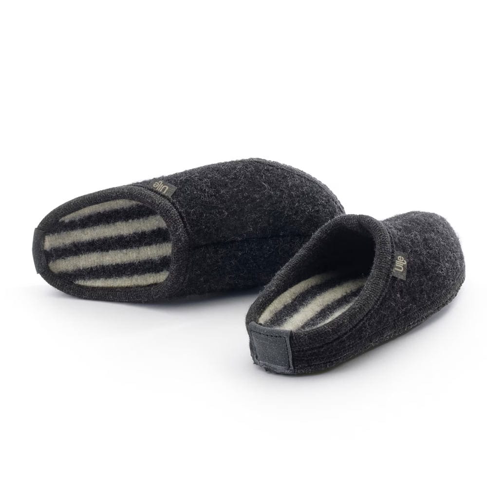 Ulle Stripe tossut (unisex) mukavalla istuvuudella