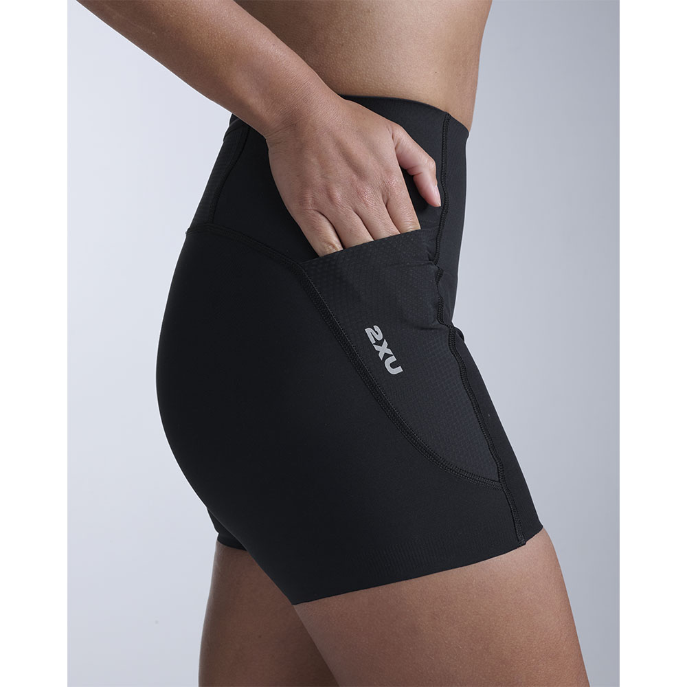 2XU Aero Mesh Hi-Rise Compression 4 inch Shorts (naiset) musta