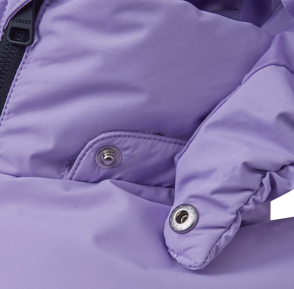 Lähikuva Down jacket, Paimion hupusta