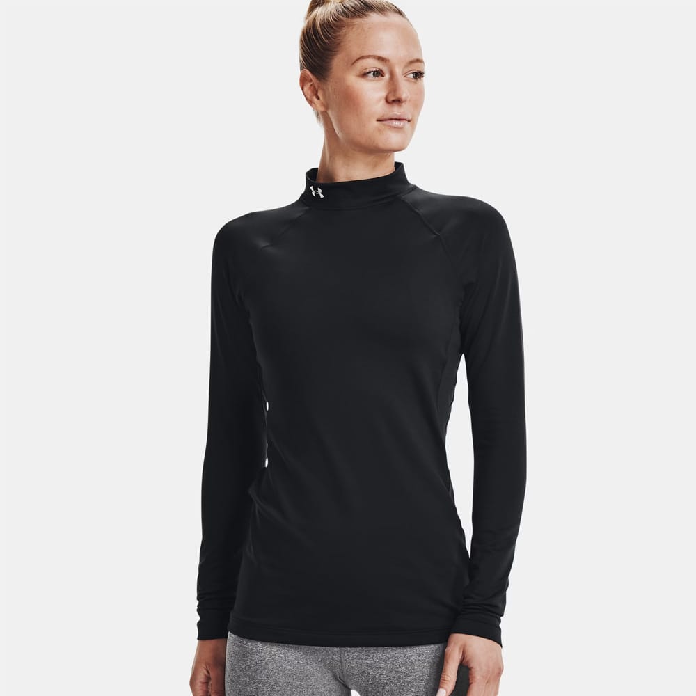 Under Armour UA Coldgear Authentics Mockneck treenipaita (naiset) edestä mallin päällä