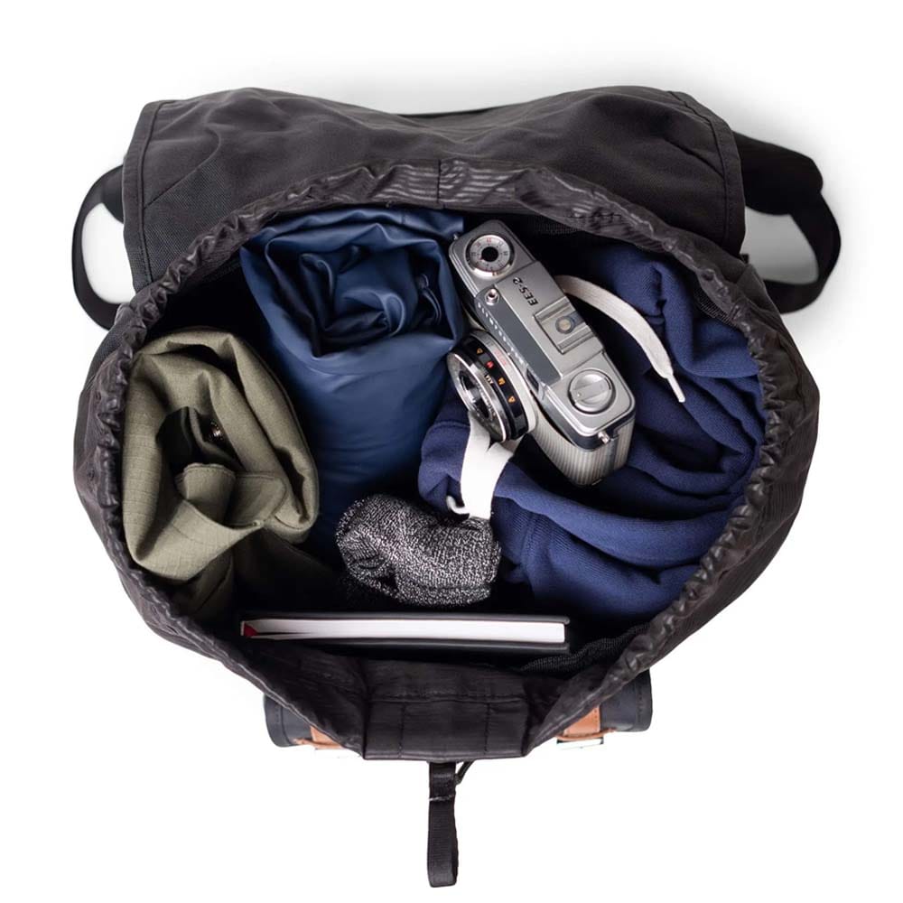 Herschel Little America 30 L arkireppu (unisex) sisältä