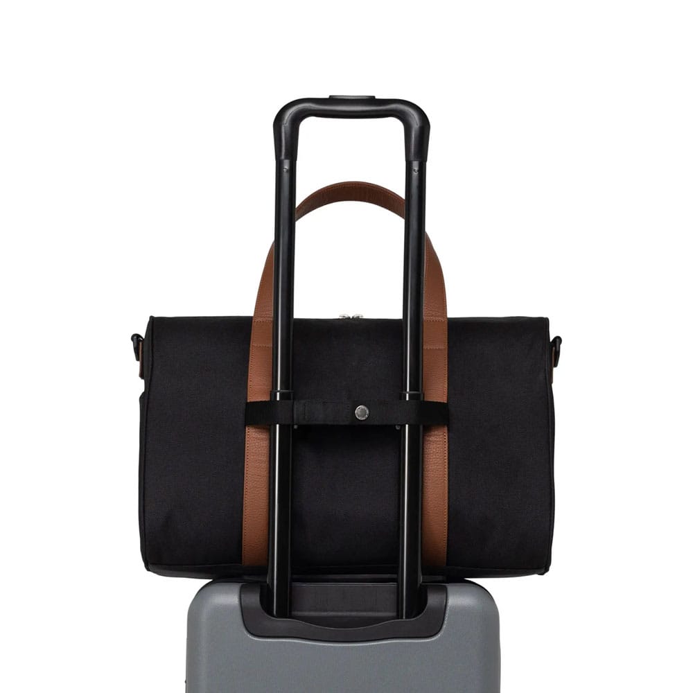 Herschel Novel Carry On Duffle laukku 26,5 L (unisex) matkalaukun päällä