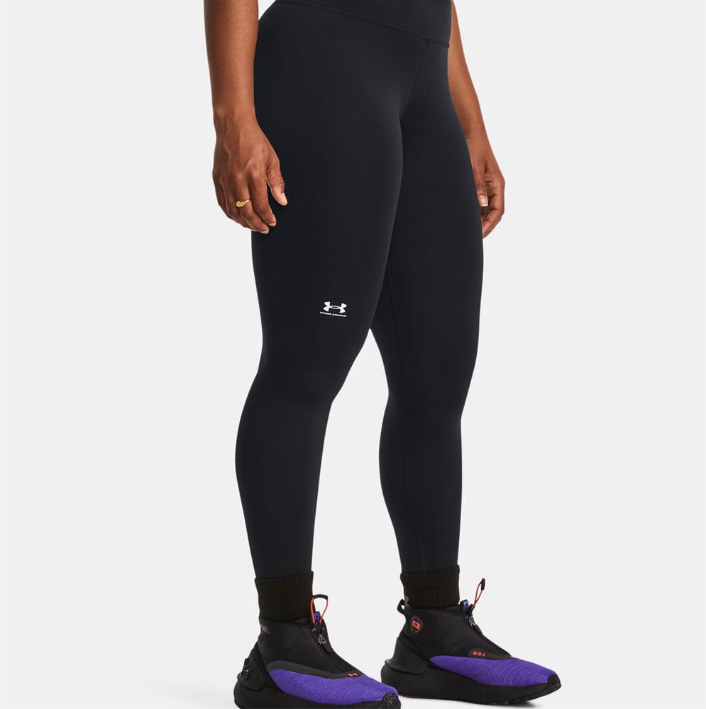 Under Armour UA Coldgear Authentics Legging treenitrikoot (naiset) mallin yllä
