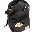 Avoin Herschel Classic XL 30 L arkireppu (unisex), jossa on tavaroita