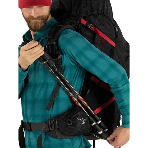 AETHER™ PLUS 85 med staver på en modell