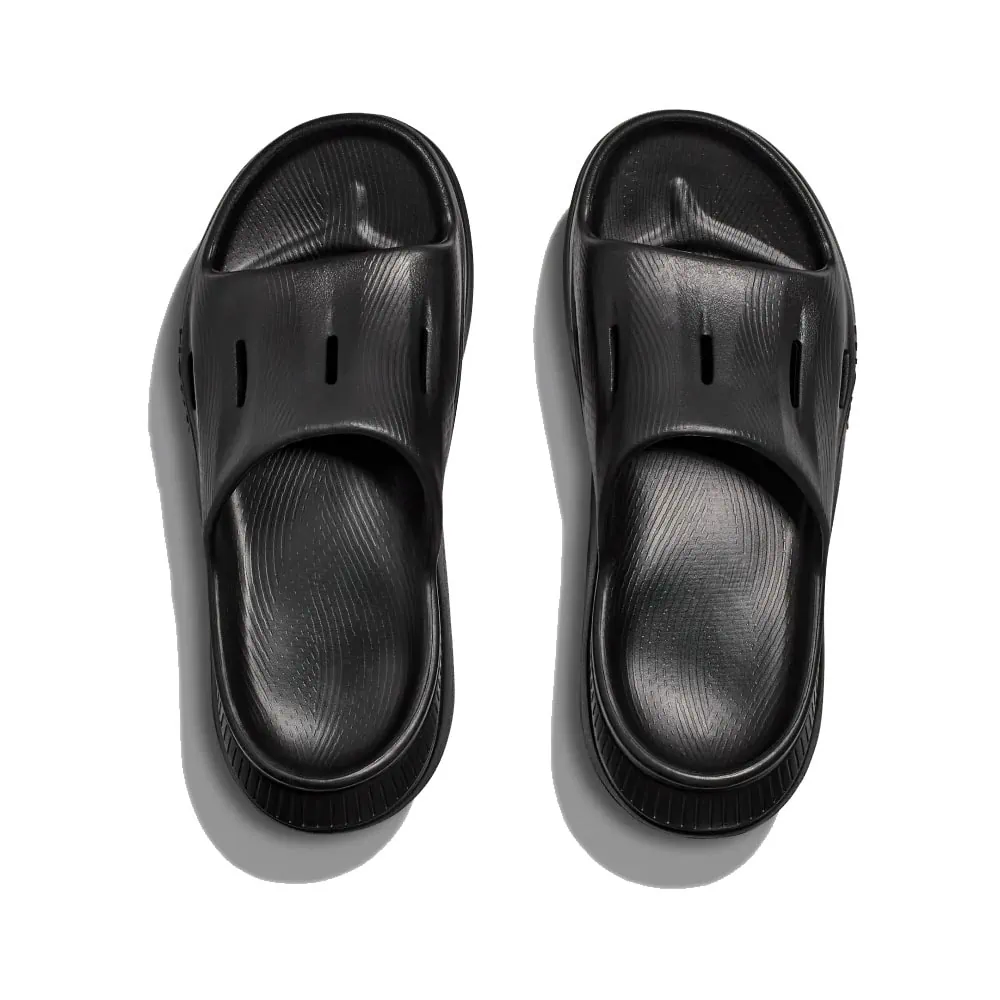 Overside av den utrolig komfortable HOKA ONE ONE Ora Recovery Slide 3 (unisex)