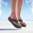Person som bærer Crocs Getaway Platform Flip (dame)