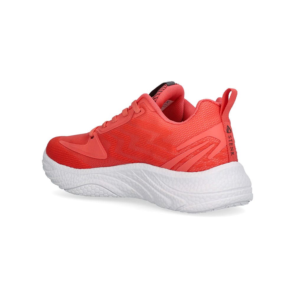 hæl skrått bakfra på en Stenk Fors sneakers (dame)